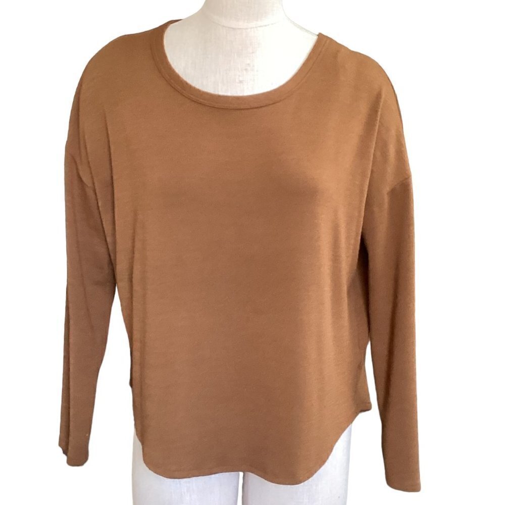 Time and Tru Long Sleeve Knit Tee Top Sz M 8/10 Brown #131N